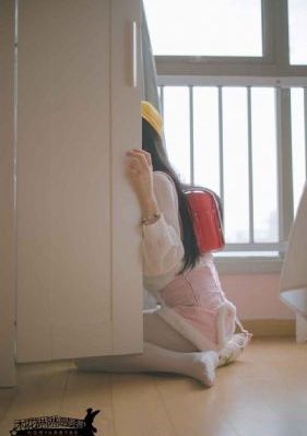 可疑的理发店在线观看