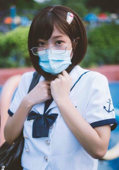 三男一女吃奶添下面视频