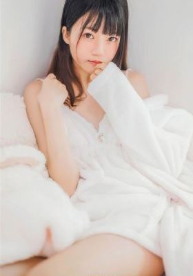中出美女